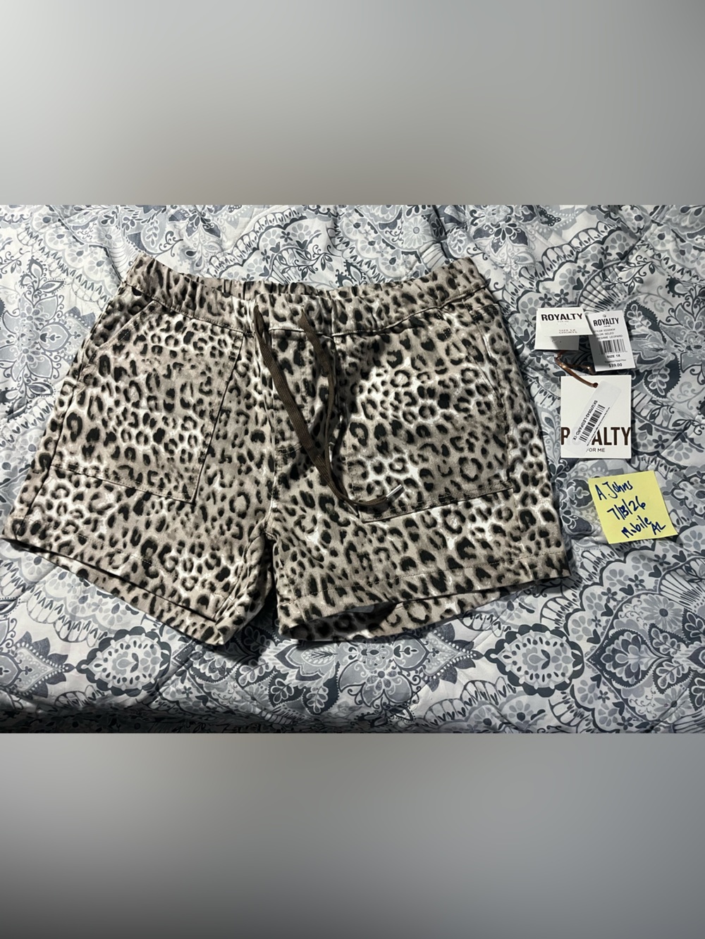 YMI Royalty For Me Leopard Print Women's Shorts - Taupe Black size 1X